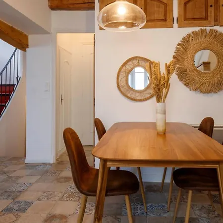 شقة 06m - Old Beautiful Duplex Terrace With Sea View
