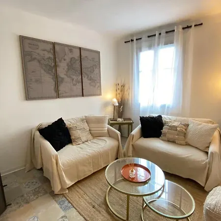 06m - Old Beautiful Duplex Terrace With Sea View * أنتيب
