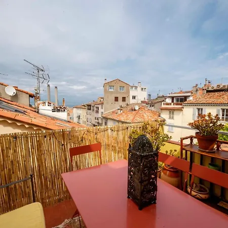 06m - Old Beautiful Duplex Terrace With Sea View * أنتيب