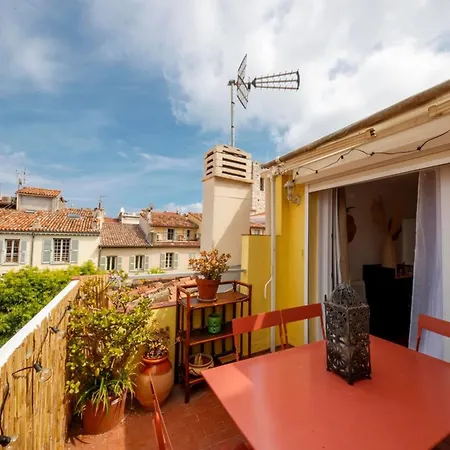 شقة 06m - Old Beautiful Duplex Terrace With Sea View أنتيب