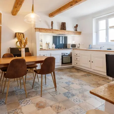 06m - Old Beautiful Duplex Terrace With Sea View Apartment