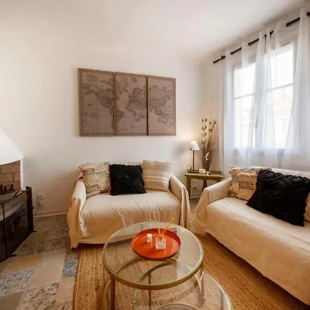 Апартаменти 06m - Old Beautiful Duplex Terrace With Sea View