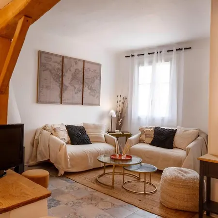 06m - Old Beautiful Duplex Terrace With Sea View Антіб